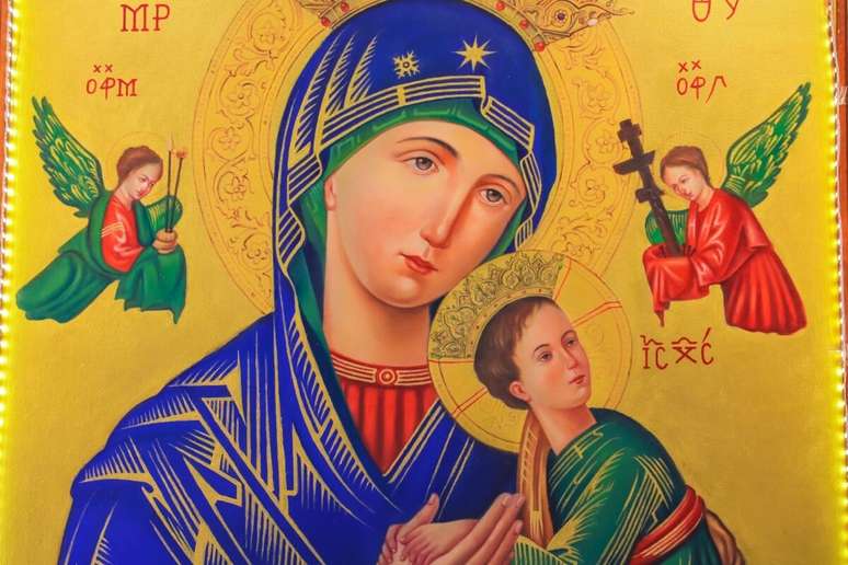 Nossa Senhora do Perpétuo Socorro é venerada como protetora e intercessora, oferecendo auxílio constante aos fiéis em suas necessidades