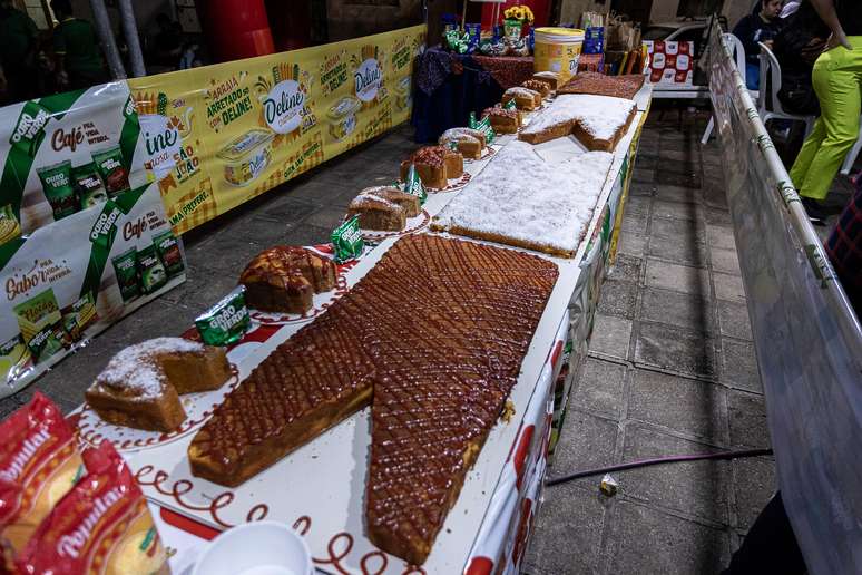 Circuito das comidas gigantes faz parte de tradição junina em Caruaru