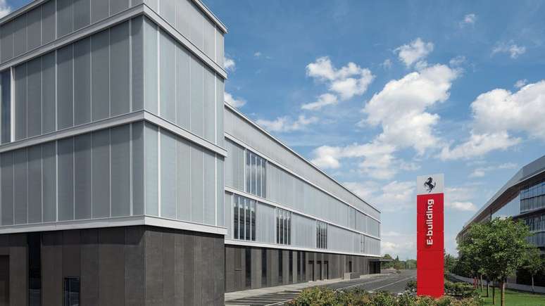 Novo e-building da Ferrari custou mais de 200 milhões de euros para sair do papel (Imagem: Duccio Malagamba/MCA)