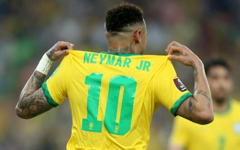 Neymar está há quase um ano sem jogar após lesão no joelho e cirurgia.