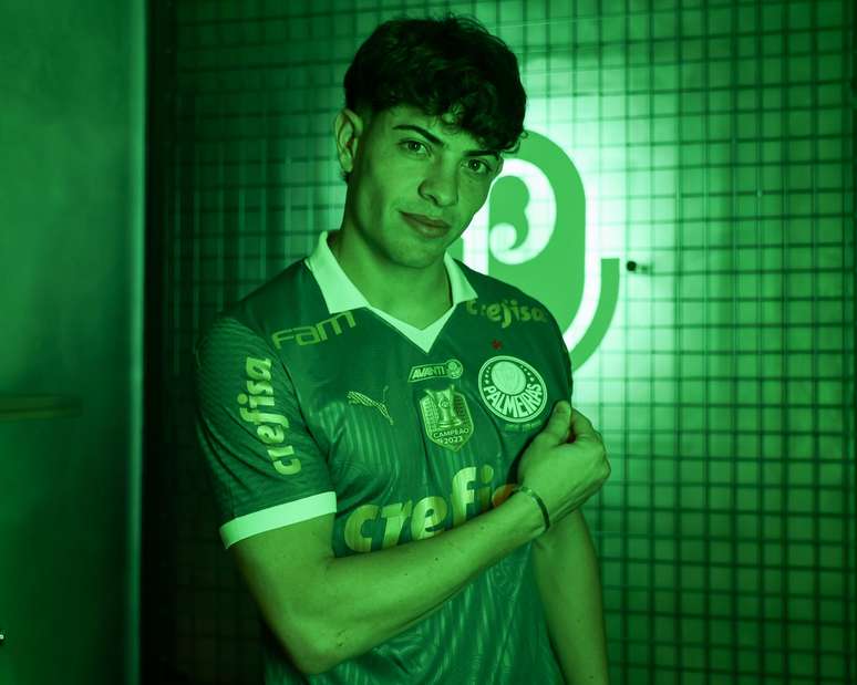 Foto do anúncio de Agustín Giay no Palmeiras. 