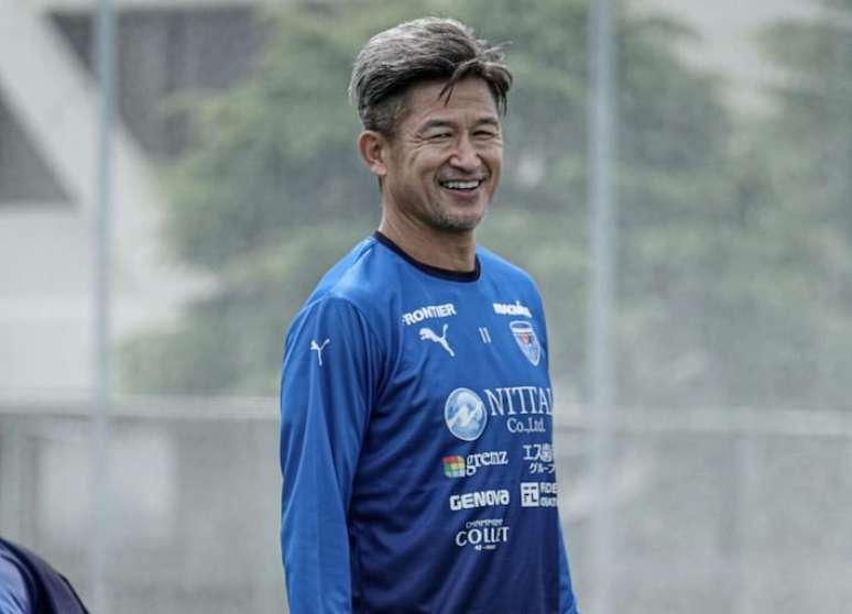 Kazu Miura assina com novo clube aos 57 anos.