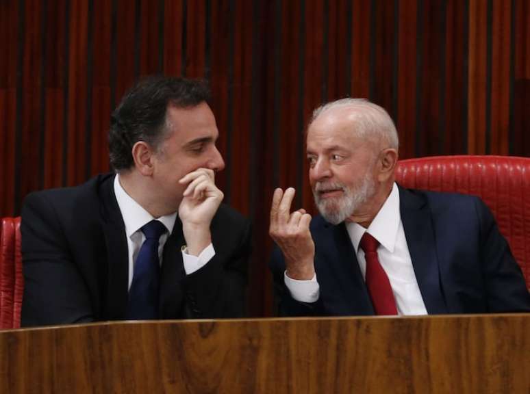 Pacheco tem 'todas as condições' de disputar a eleição ao governo de Minas, diz Lula