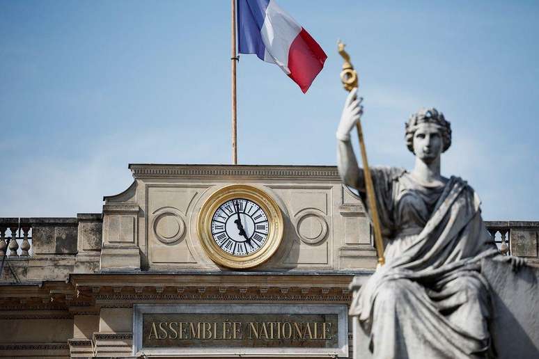 Eleições francesas acontecerão em 30 de junho (1º turno) e 7 de julho (2º turno)