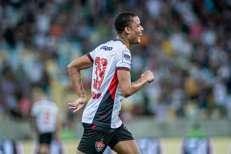 O atacante marcou o gol do Vitória diante do Fluminense.