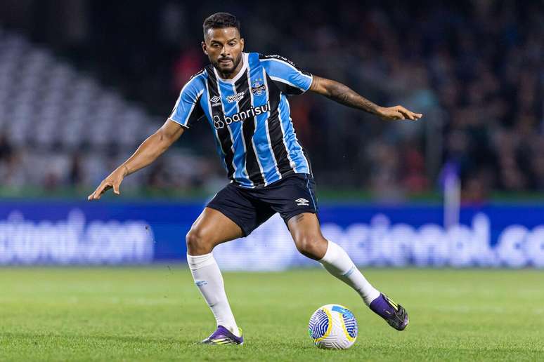 Reinaldo (Grêmio) durante jogo contra o Internacional, no dia 22.06.2024 