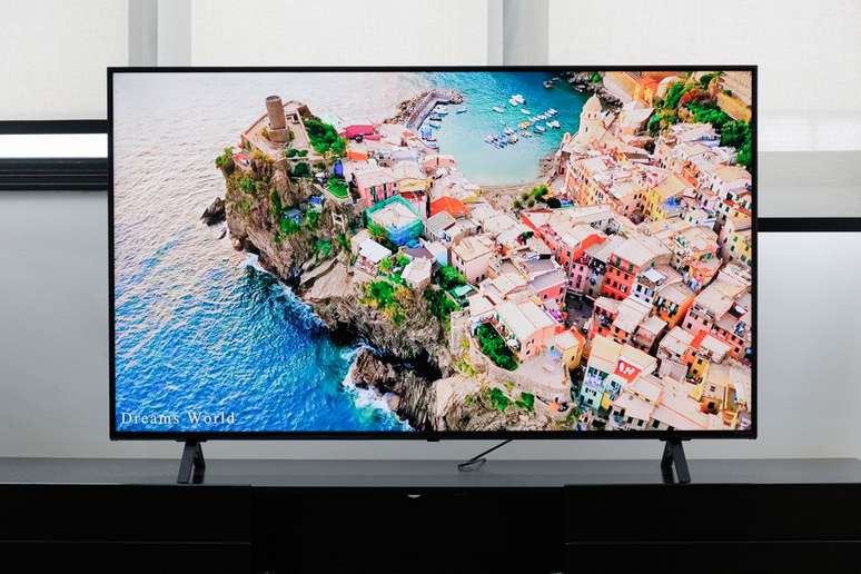 LG Nano77 é uma boa TV para quem busca equilíbrio e uma boa qualidade de exibição (Imagem: Ivo Meneghel Junior/Canaltech)