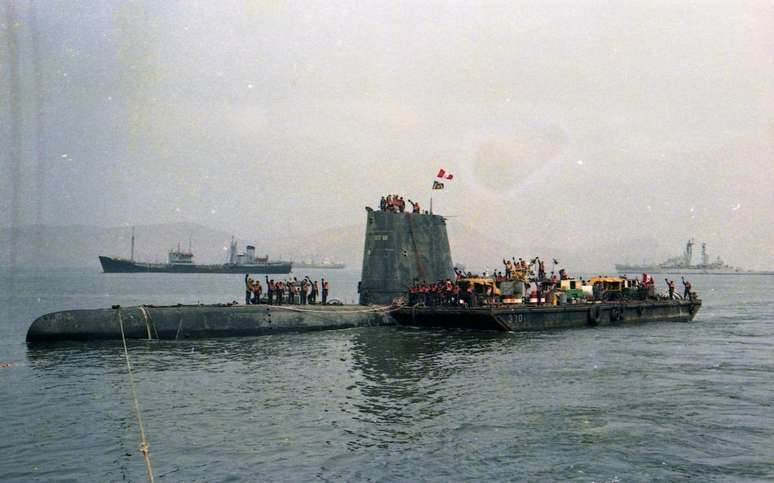 O submarino foi adquirido pela Marinha do Peru depois que a Marinha dos Estados Unidos o desativou após décadas de serviço