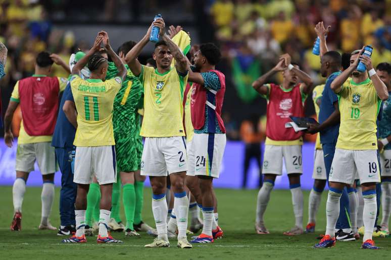 O time do Brasil busca a liderança do grupo D em confronto contra os colombianos pela Copa América 2024