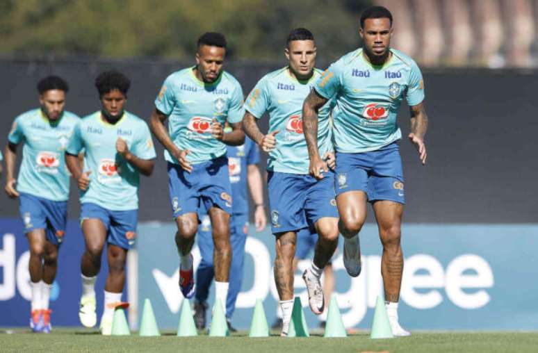 Milton Neves aponta crise geracional na Seleção Brasileira –