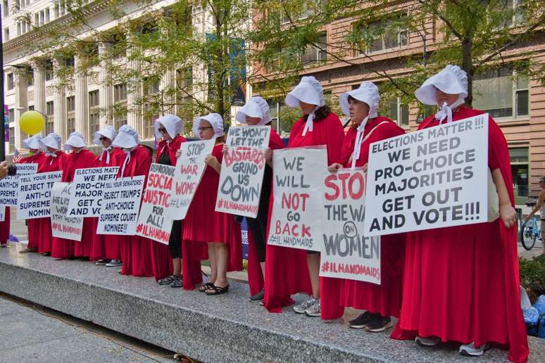 Protesto nos Estados Unidos, em 2018: traje marcante para lutar em prol dos direitos reprodutivos