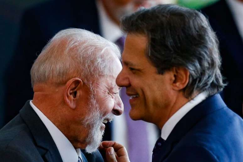 Haddad diz que Lula mandou preservar arcabouço fiscal.