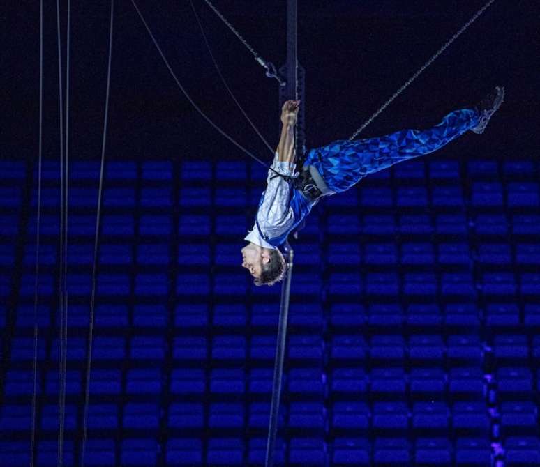 Ensaio da companhia Cirque du Soleil para o espetáculo 'Crystal'.