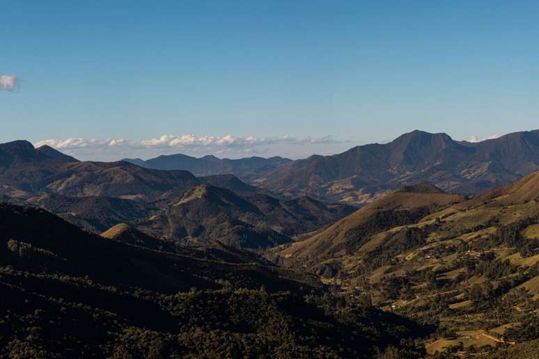 A Serra da Mantiqueira encanta com suas paisagens deslumbrantes e rica biodiversidade