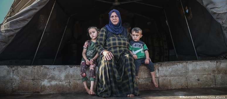 Para os refugiados do sexo masculino, retornar à Síria significa acabar no exército ou na prisão, sentenciando suas famílias à pobreza