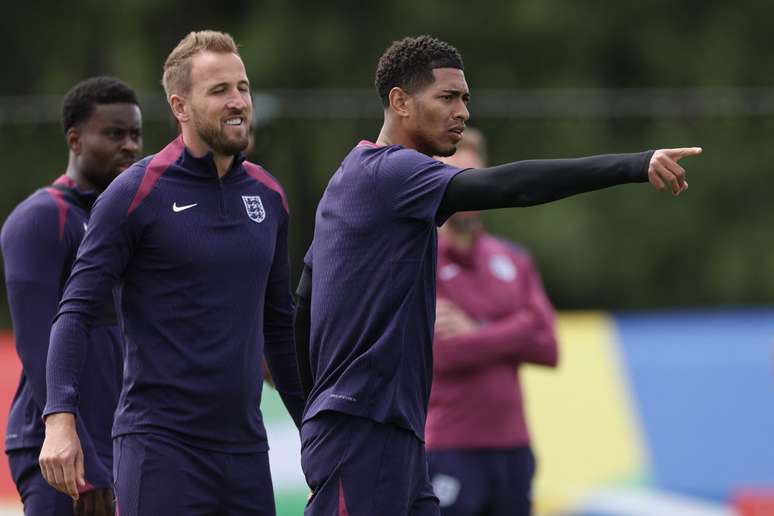 Harry Kane em ação contra a Eslováquia.