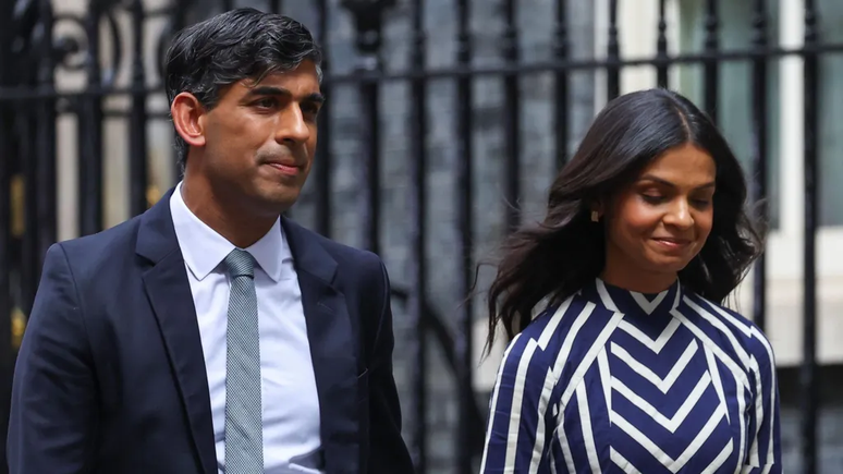 Rishi Sunak and his wife Akshata Narayan Murthy