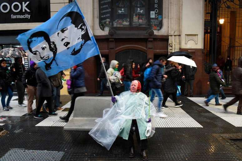 As imagens de Evita e Juan Domingo Perón estão sempre presentes nas manifestações públicas dos argentinos.