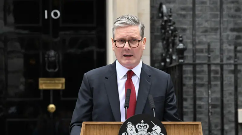 Keir Starmer spoke to the British at Government headquarters in Downing Street