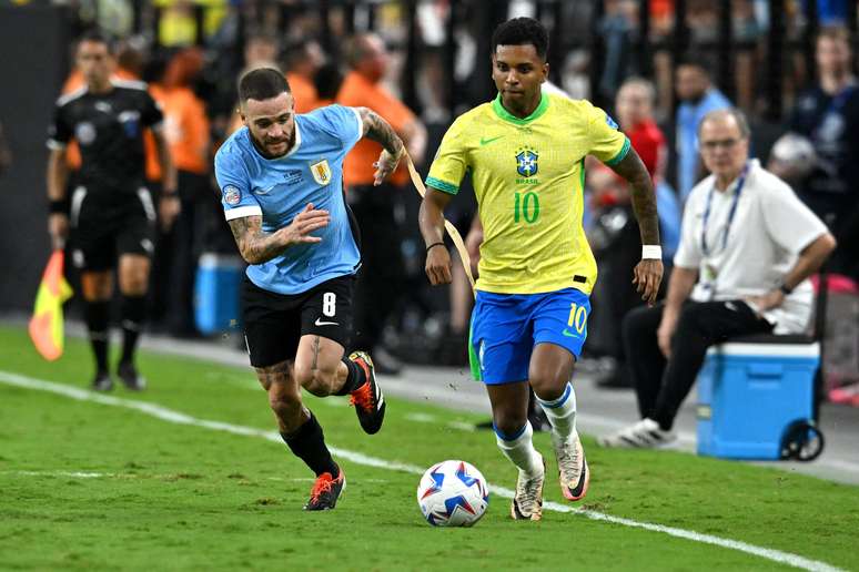 Endrick foi titular no jogo