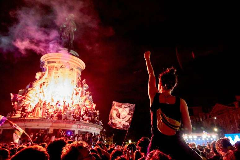 Fran&ccedil;a viveu fortes protestos contra direita radical