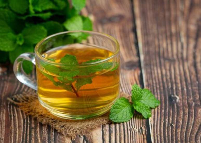 Discover 6 herbal teas to tackle low temperatures