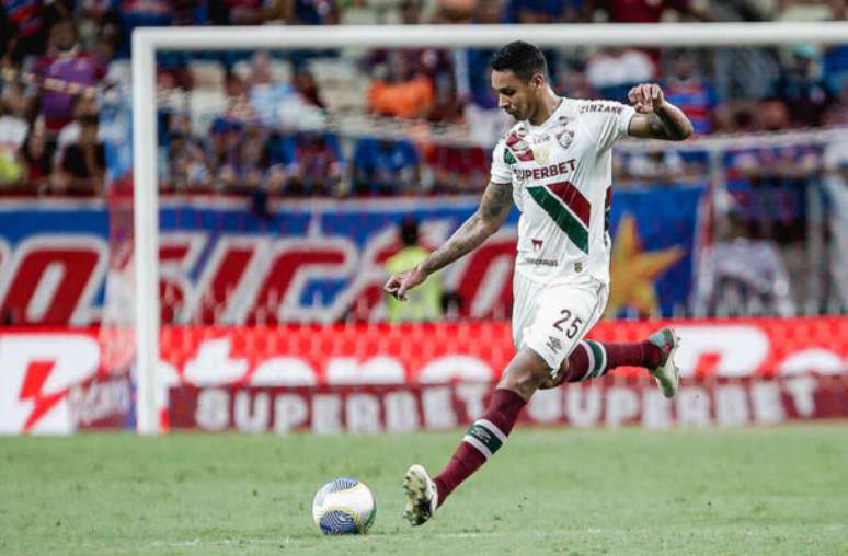 Zagueiro lamenta derrota do Fluminense –