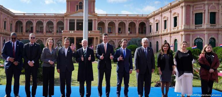 Cúpula do Mercosul está sendo realizada no Paraguai, sem o presidente argentino