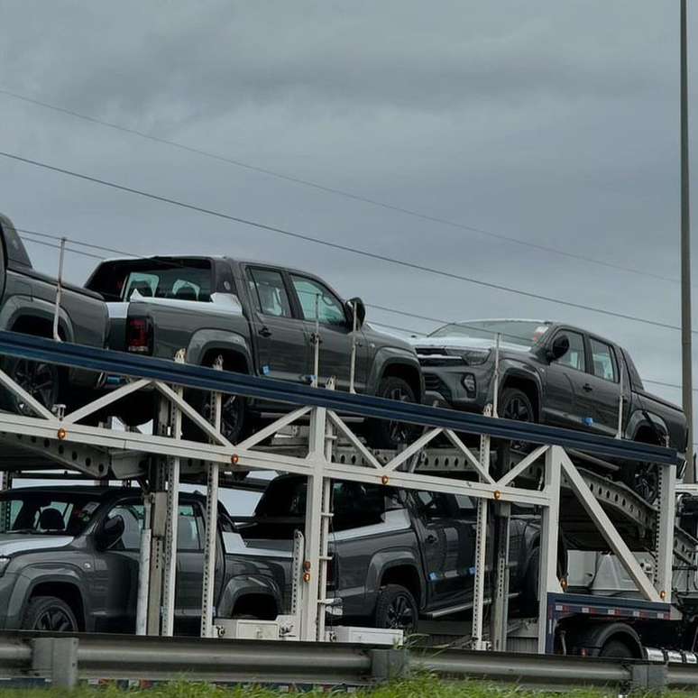 Flagra do novo Volkswagen Amarok a caminho das concessionárias