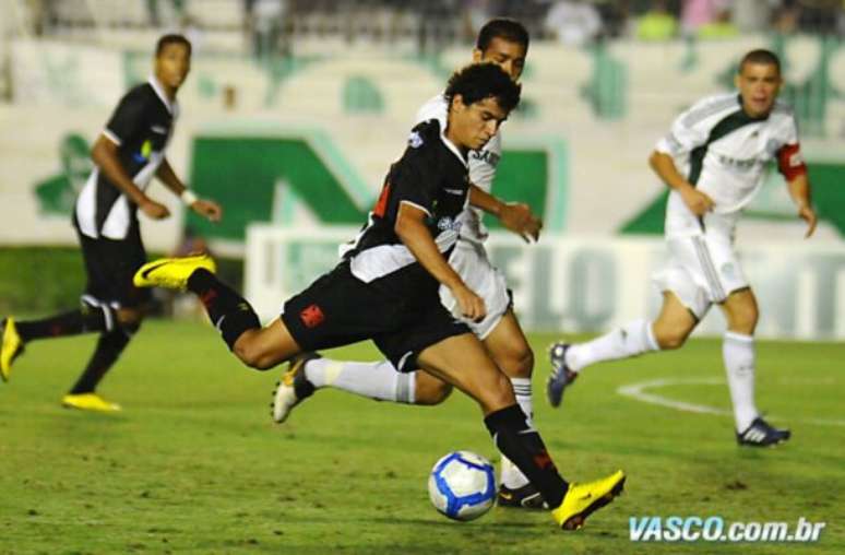 Coutinho em início pelo Vasco –