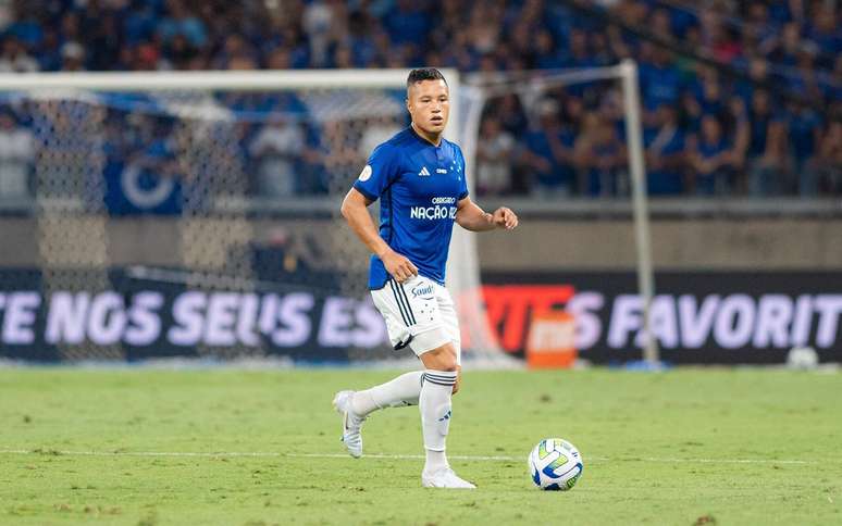 Marlon em ação pelo Cruzeiro