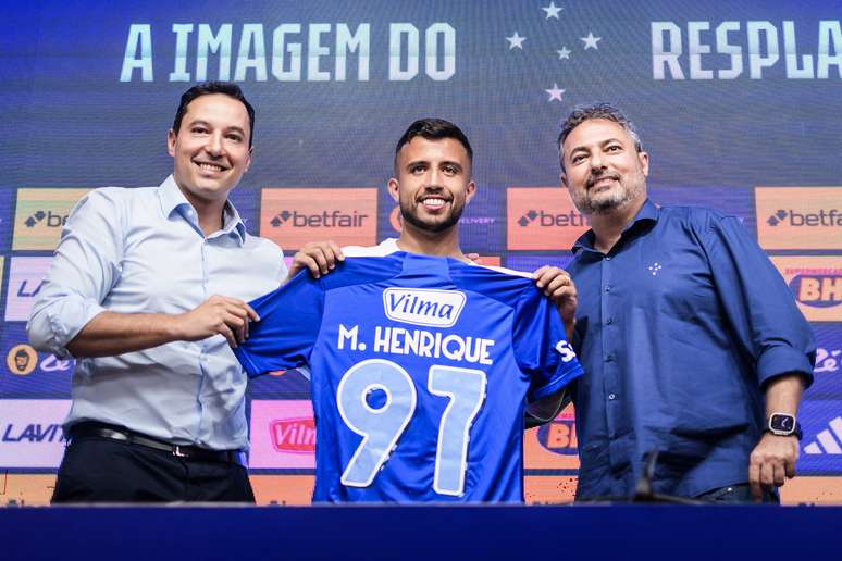 Matheus Henrique foi apresentado como novo reforço do Cruzeiro