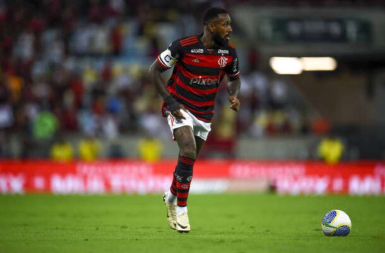 Gerson em campo pelo Flamengo &ndash;