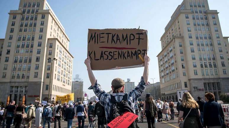 O alto custo da moradia gerou protestos em Berlim nos últimos anos.
