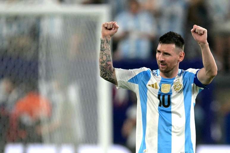 Messi comemorando a vitória. 