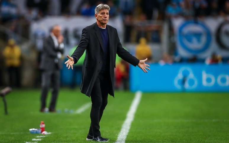Grêmio encaminha duas contratações para o segundo semestre da temporada