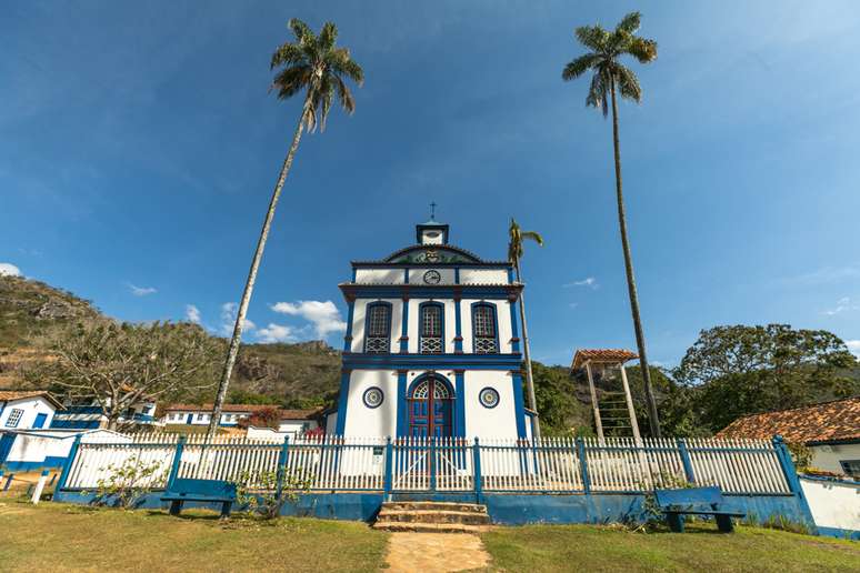 A Igreja foi construída no estilo rococó antes da fábrica