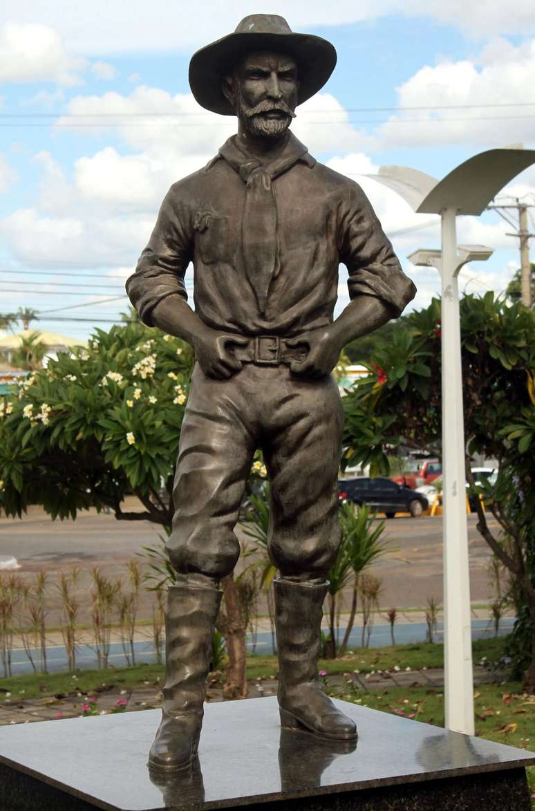 Estátua em Barra do Garças, no Mato Grosso 