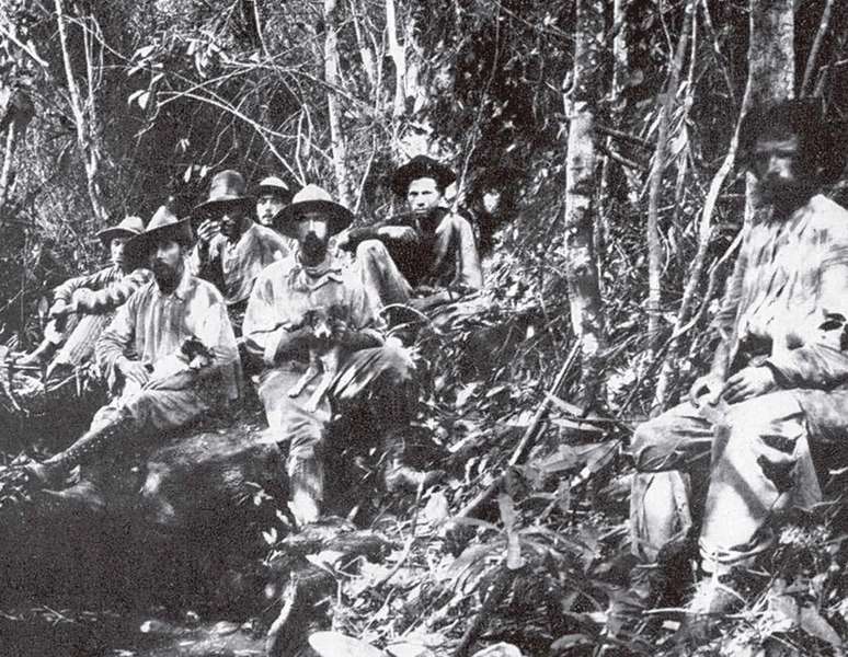 Fawcett (centro) na expedição no Rio Verde (