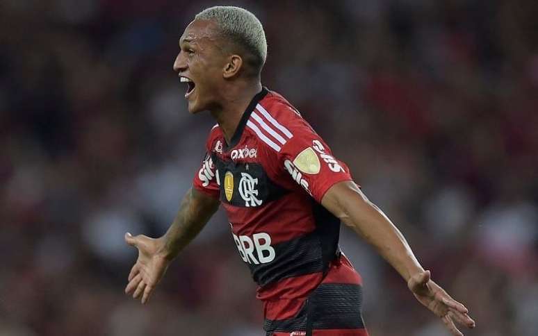 Wesley pode deixar o Flamengo nas próximas semanas