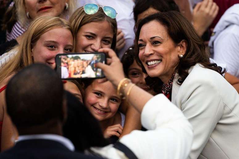 Alguns pesos pesados ​​​​democratas já manifestaram seu apoio a Kamala Harris caso Joe Biden desista da disputa