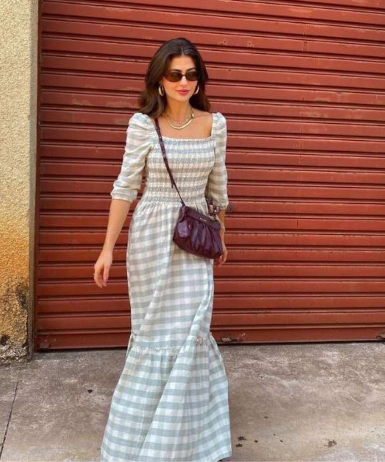 A estampa tamb&eacute;m combina com vestidos &ndash;