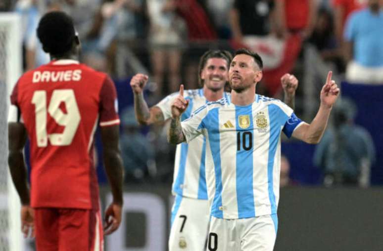 Messi marca o primeiro pela Argentina –