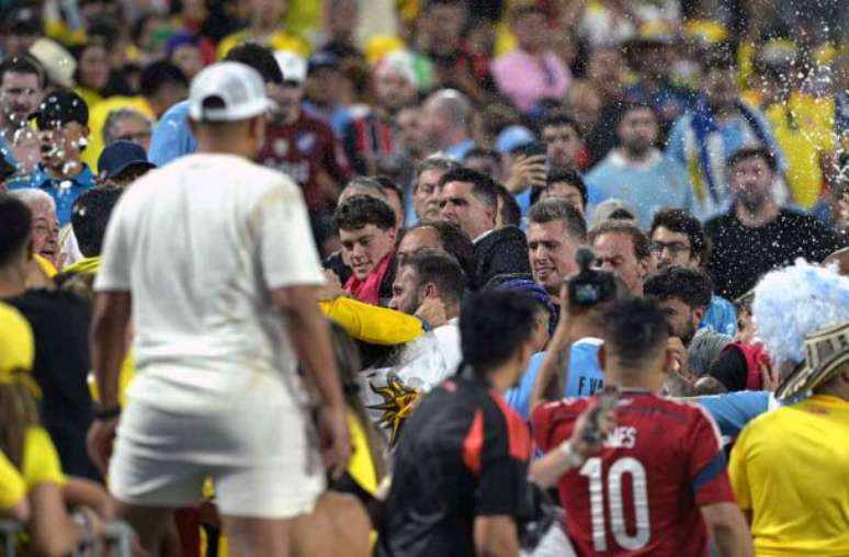 Mãe de Ugarte desmaia durante confusão entre torcedores na semifinal da Copa América –