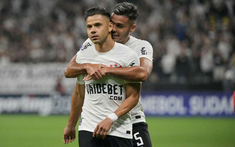 Romero foi o capitão do Corinthians no duelo com o Vasco