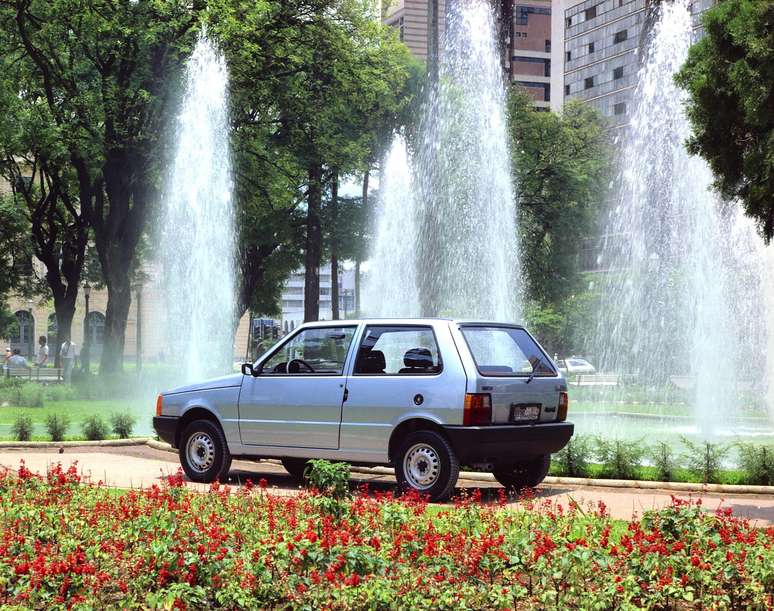 Fiat Uno Mille Electronic: verdadeiro fenômeno de vendas nos anos 90