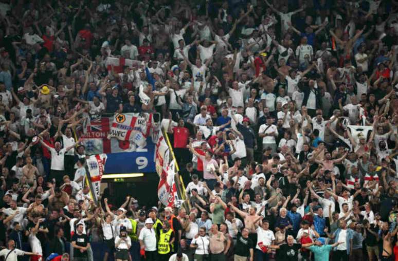 Ingleses fazem a festa na Eurocopa –