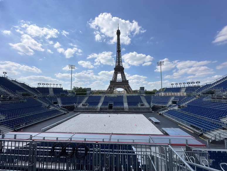 A nova arena do vôlei de praia tem a Torre Eiffel como pano de fundo