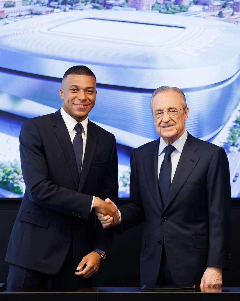 Mbappé celebra apresentação pelo Real Madrid