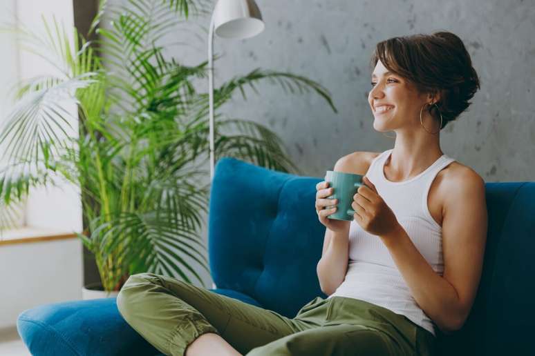 O consumo do chá verde pode ajudar na queima de calorias 